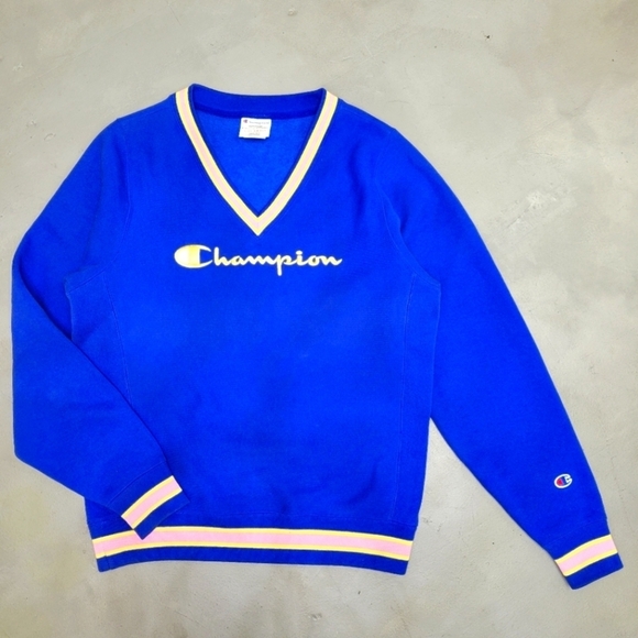 [Rare Find] CHAMPION X URBAN OUTFITTERS Exclusive V-Neck Sweatshirt Blue Size S - Picture 5 of 14